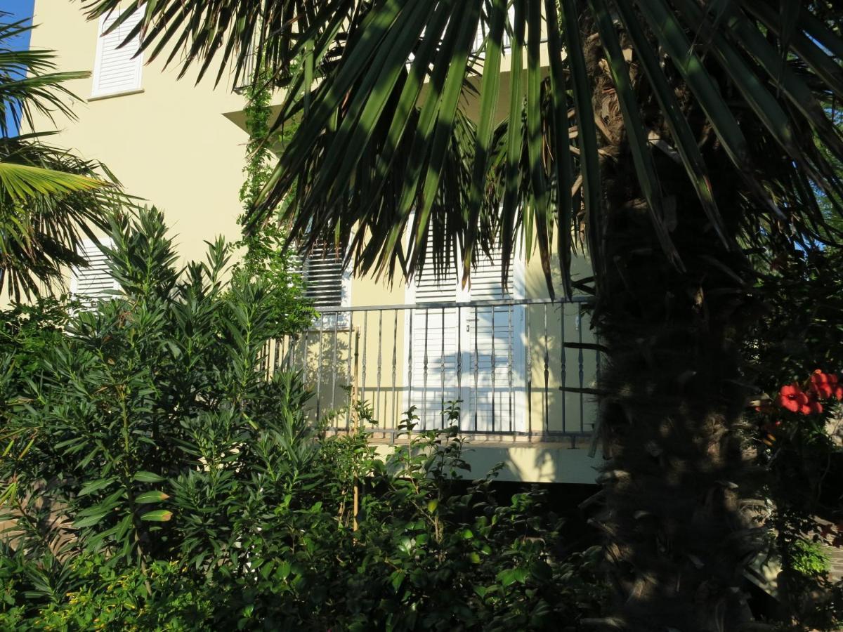 Apartments Rea Cres Εξωτερικό φωτογραφία