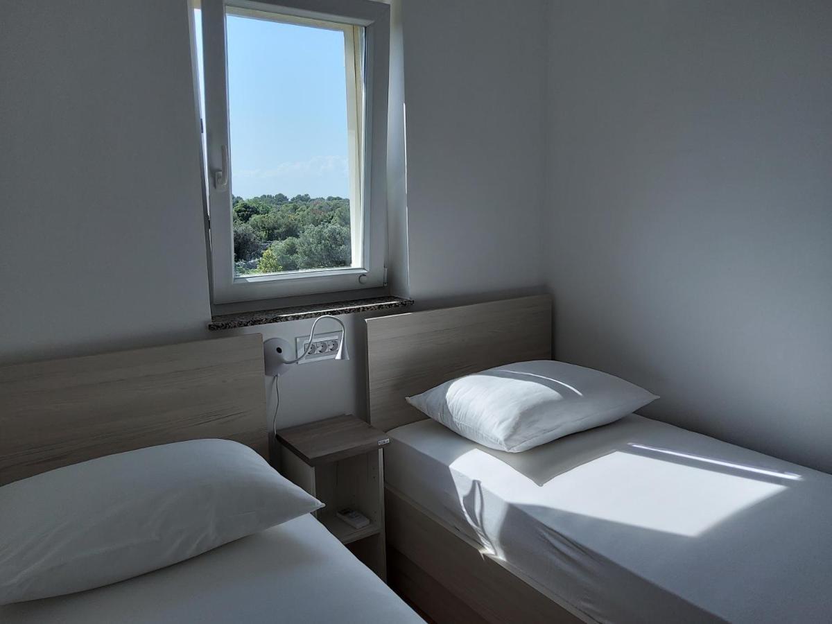 Apartments Rea Cres Εξωτερικό φωτογραφία